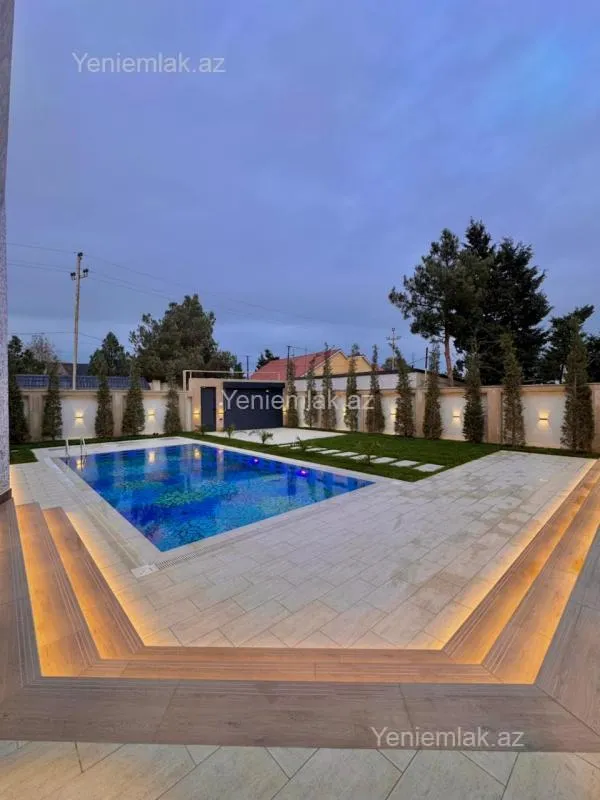 Satılır 5 otaqlı həyət evi 250 m²