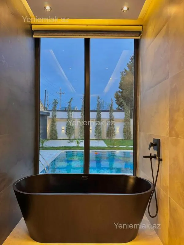 Satılır 5 otaqlı həyət evi 250 m²