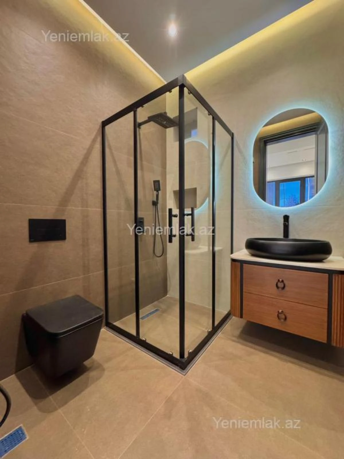 Satılır 5 otaqlı həyət evi 250 m²