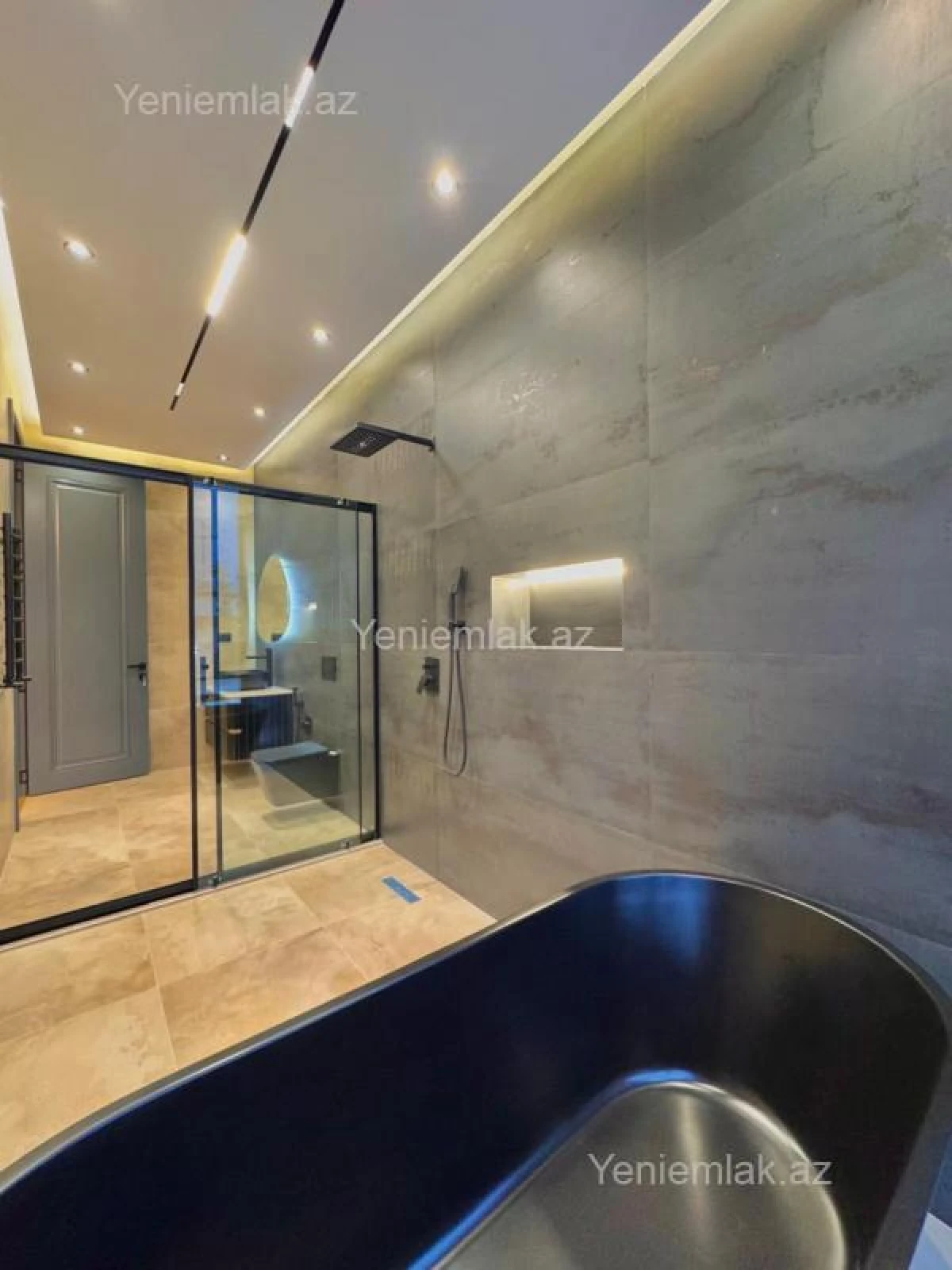 Satılır 5 otaqlı həyət evi 250 m²