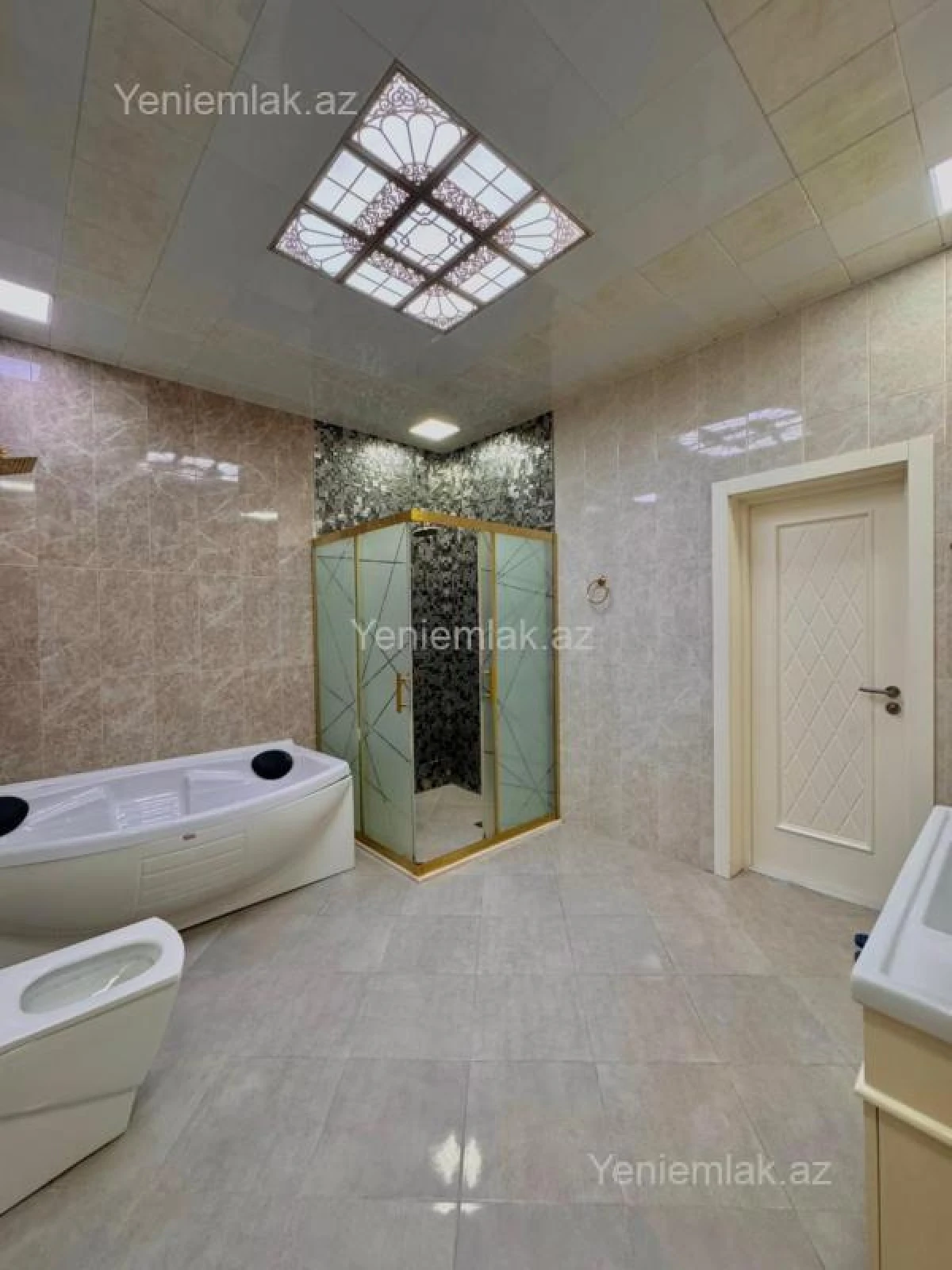 Satılır 6 otaqlı həyət evi 500 m²