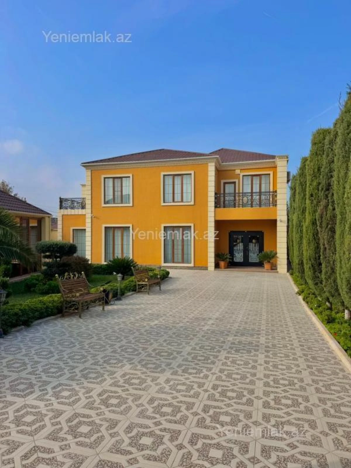 Satılır 6 otaqlı həyət evi 500 m²