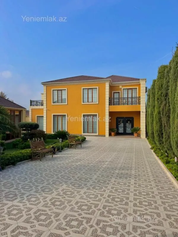 Satılır 6 otaqlı həyət evi 500 m²