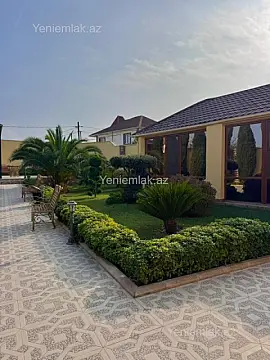 Satılır 6 otaqlı həyət evi 500 m²