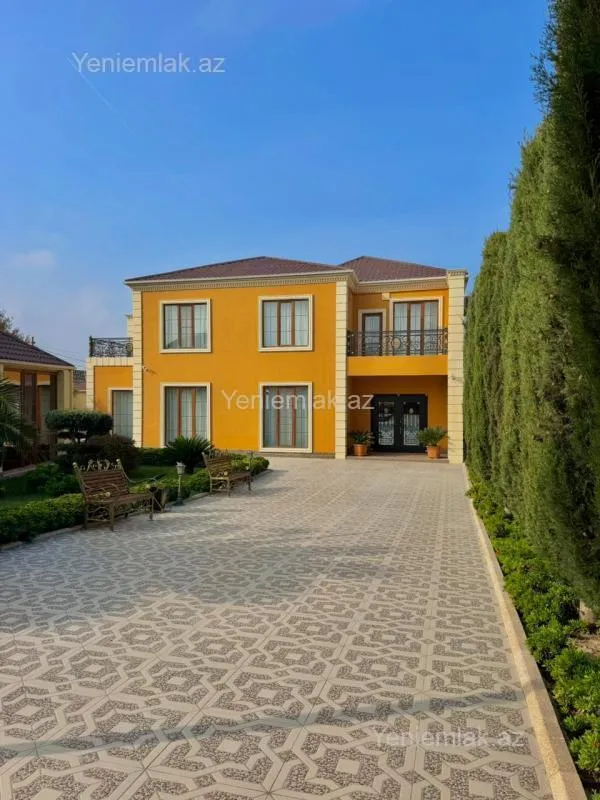 Satılır 6 otaqlı həyət evi 500 m²