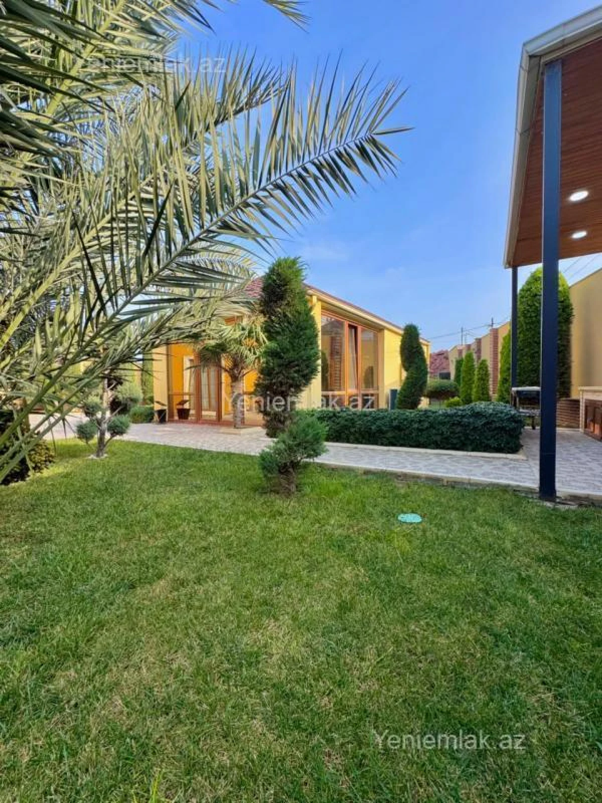 Satılır 6 otaqlı həyət evi 500 m²