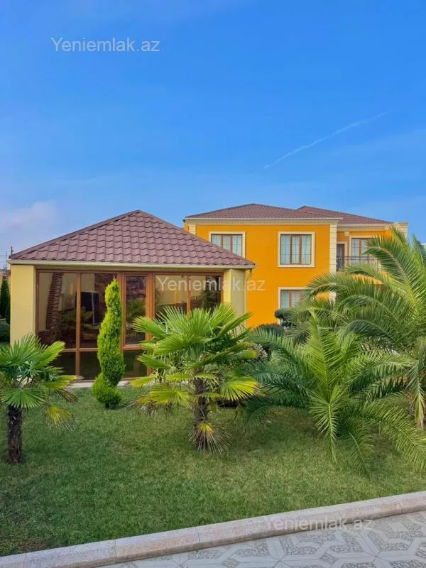 Satılır 6 otaqlı həyət evi 500 m²