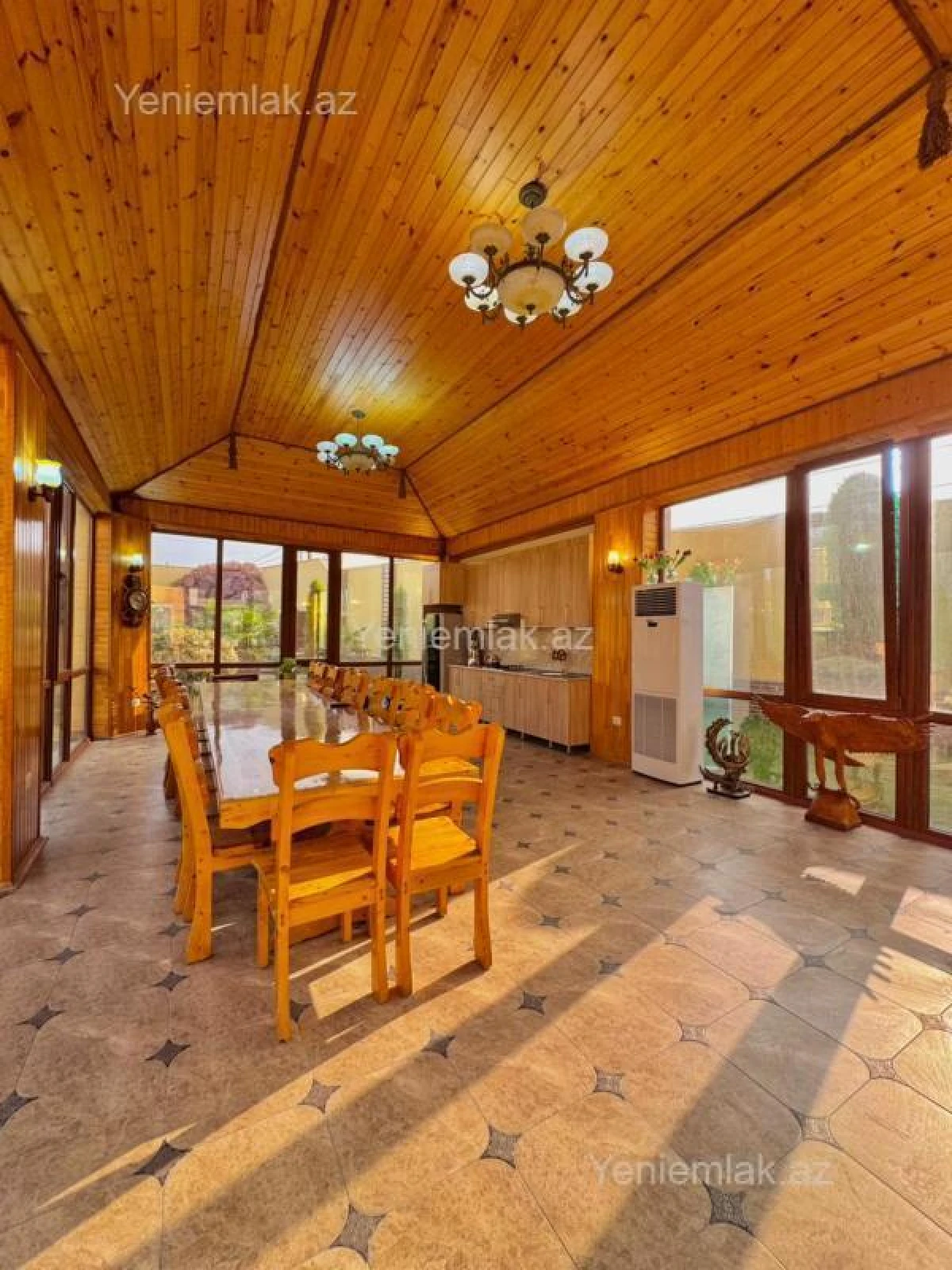 Satılır 6 otaqlı həyət evi 500 m²