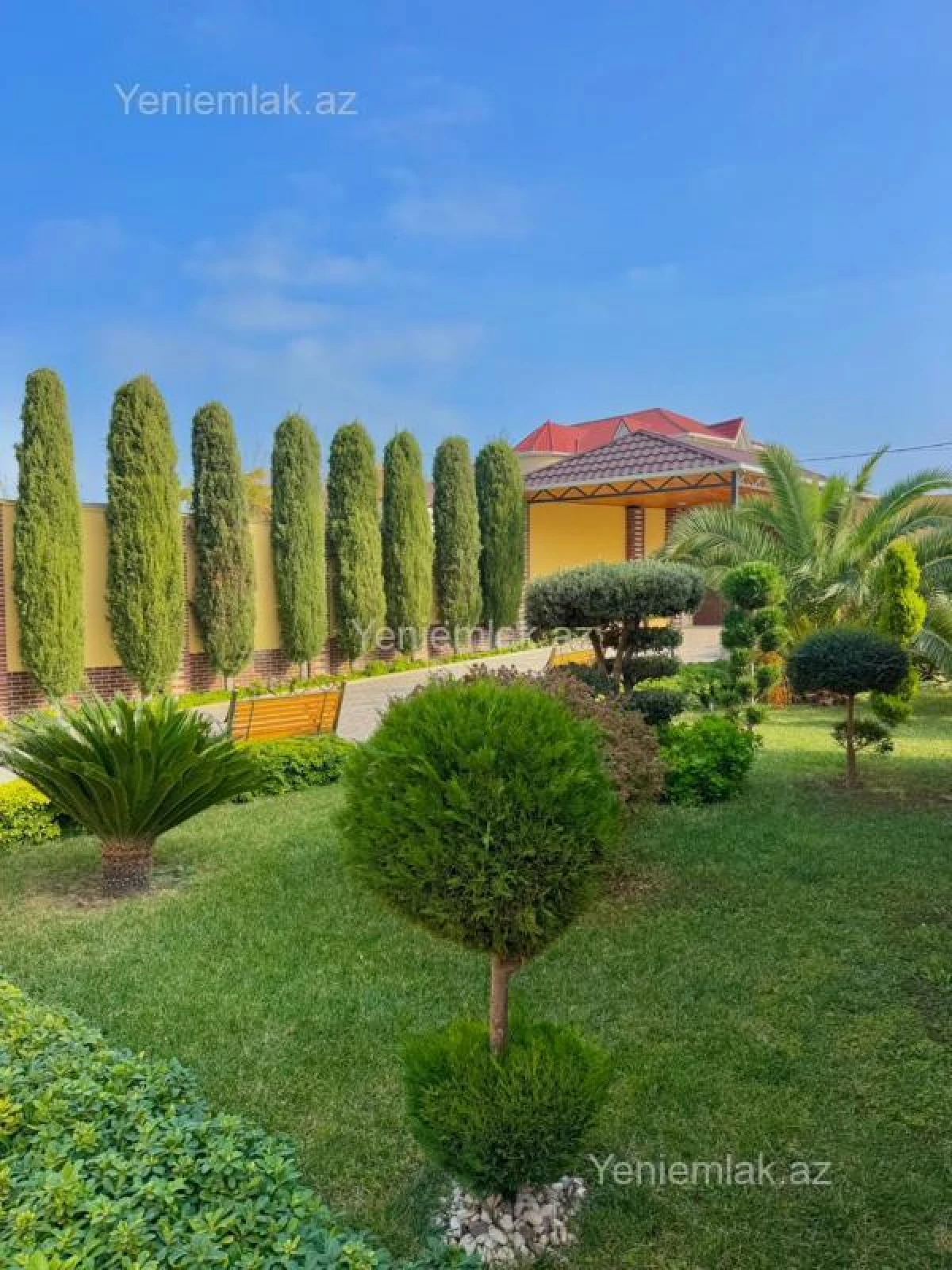 Satılır 6 otaqlı həyət evi 500 m²