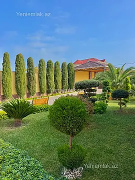 Satılır 6 otaqlı həyət evi 500 m²