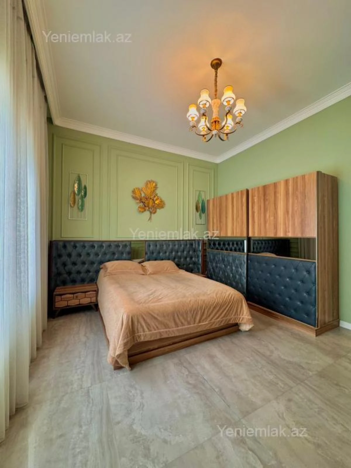 Satılır 6 otaqlı həyət evi 500 m²