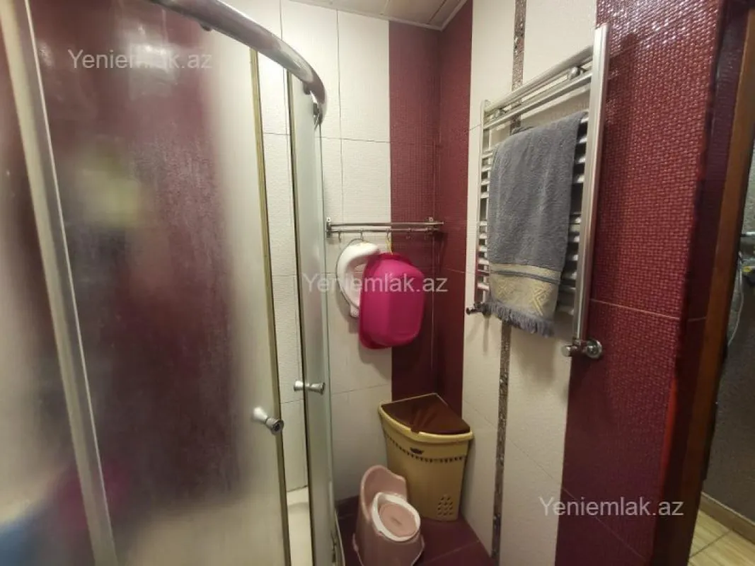 Satılır 3 otaqlı köhnə tikili 72 m²