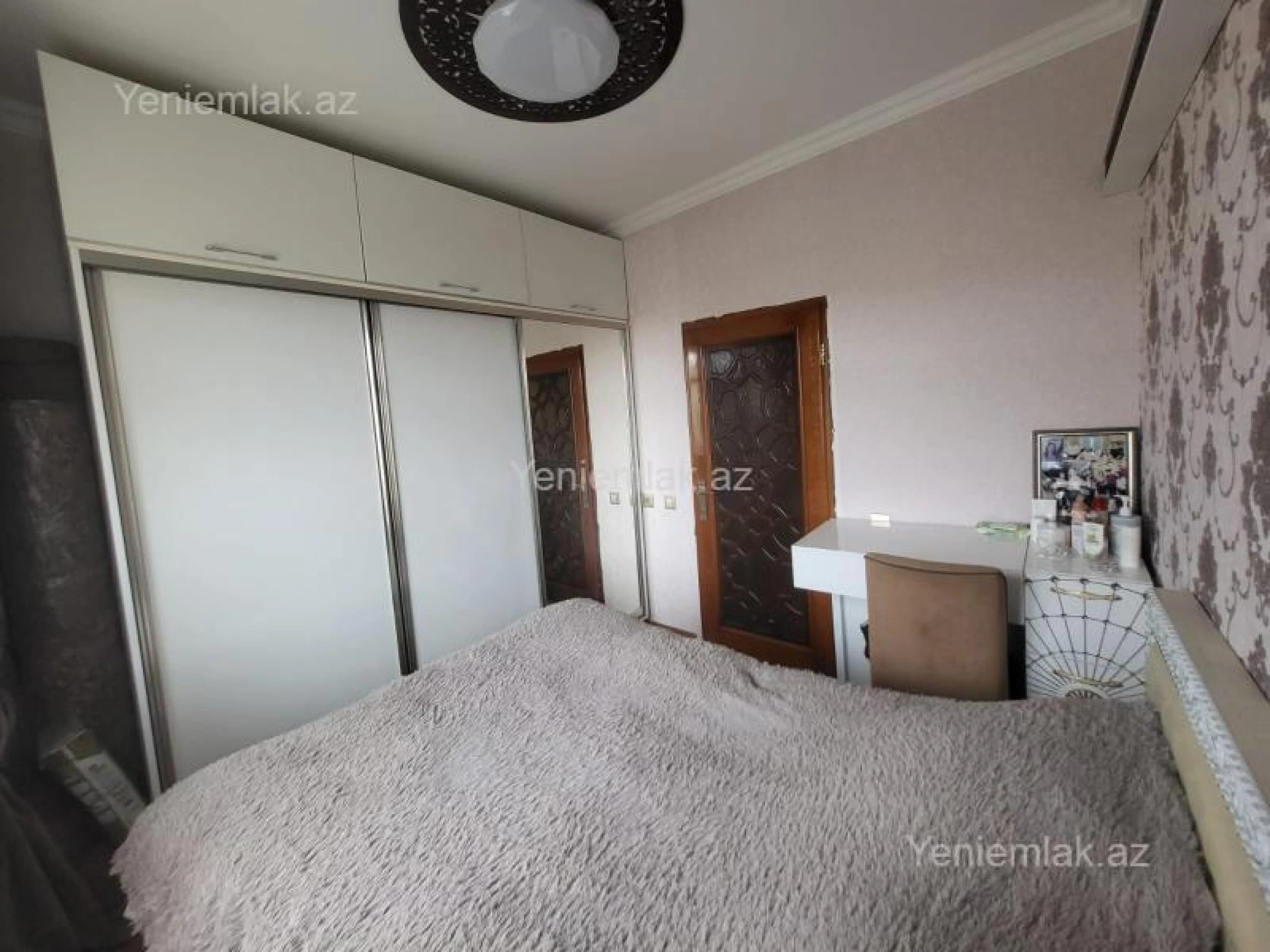 Satılır 3 otaqlı köhnə tikili 72 m²