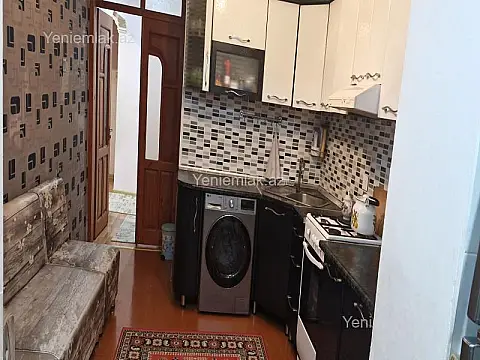 Satılır 3 otaqlı köhnə tikili 75 m²