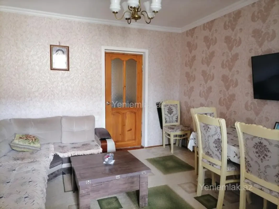 Satılır 3 otaqlı köhnə tikili 65 m²