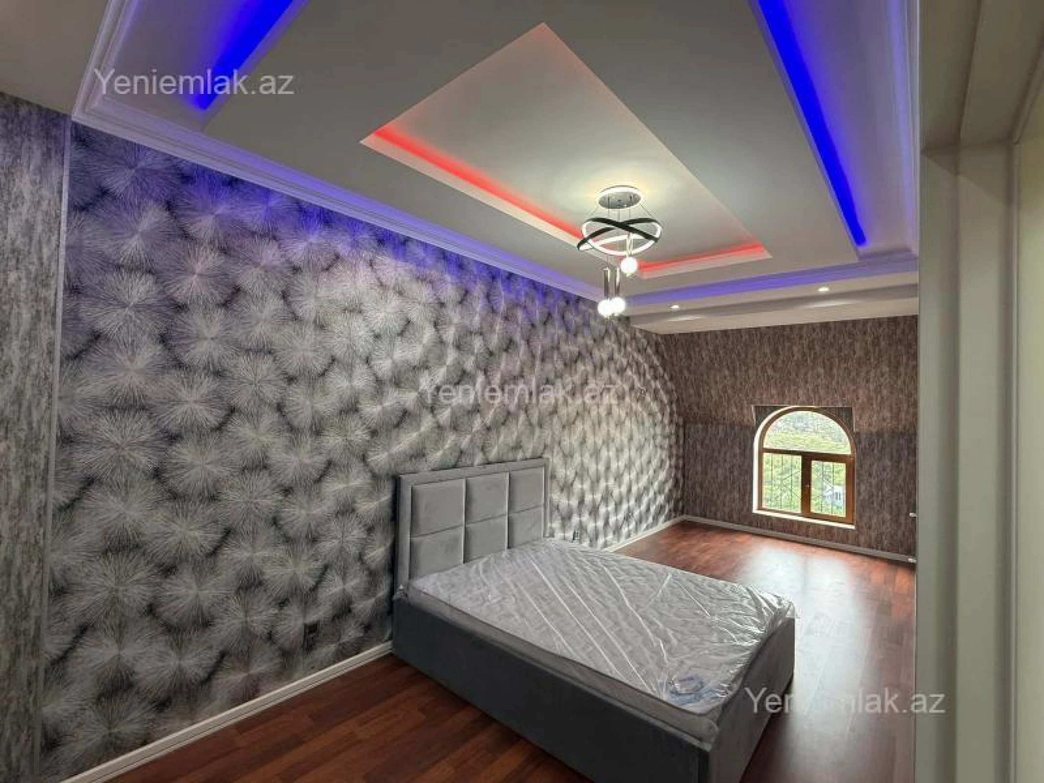 Satılır 2 otaqlı yeni tikili 87 m²