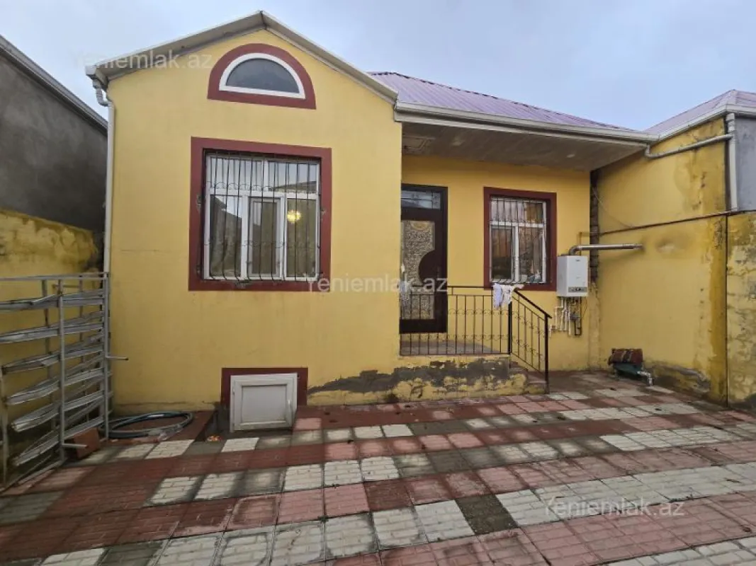 Satılır 3 otaqlı həyət evi 70 m²