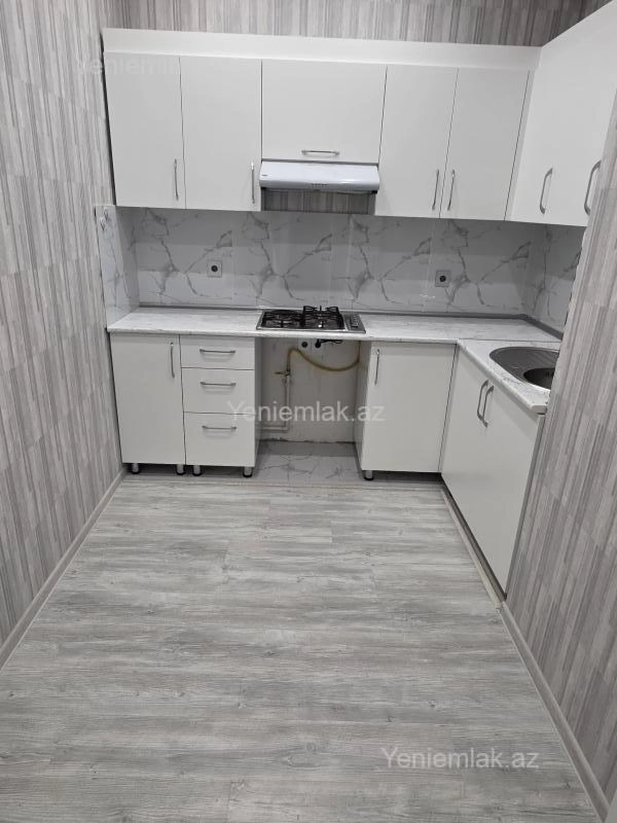 Satılır 2 otaqlı yeni tikili 61.5 m²