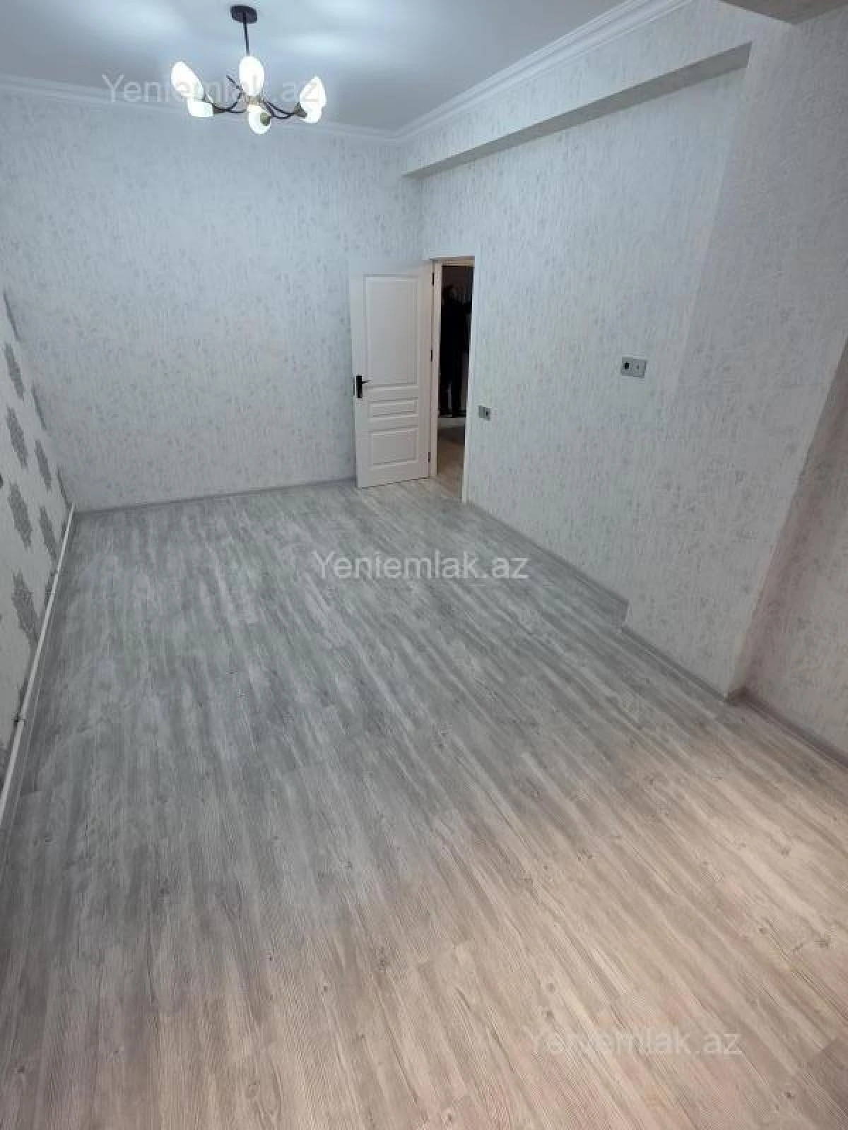 Satılır 2 otaqlı yeni tikili 61.5 m²
