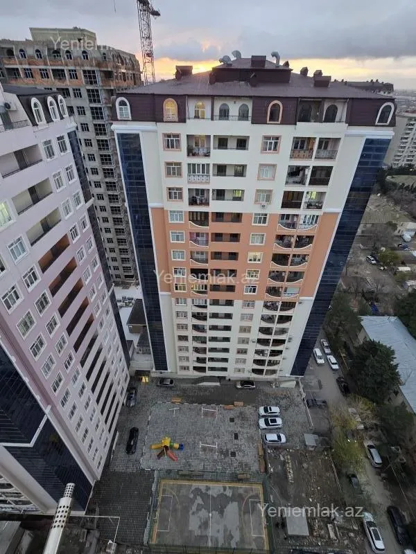 Satılır 2 otaqlı yeni tikili 61.5 m²