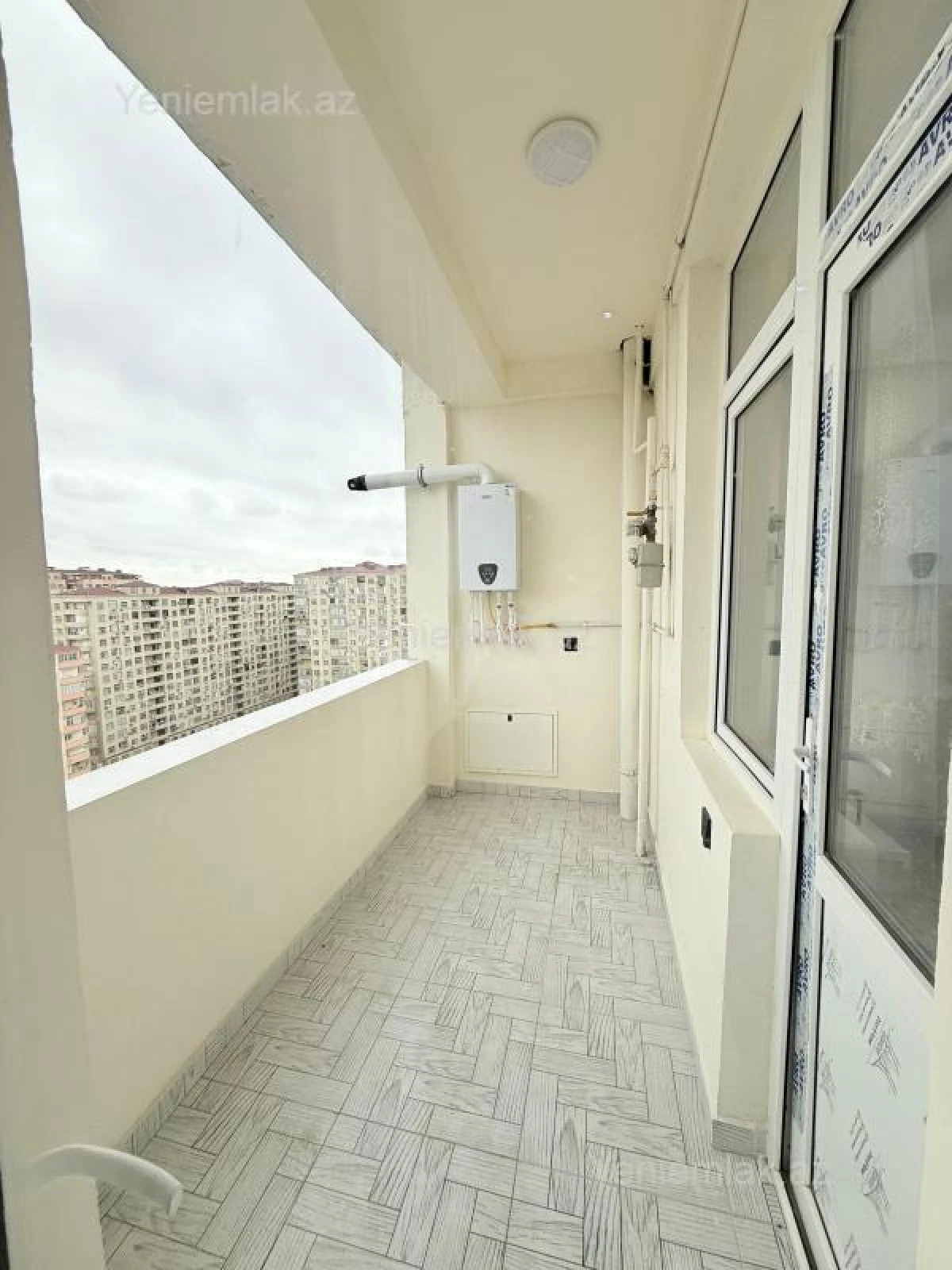 Satılır 3 otaqlı yeni tikili 74 m²