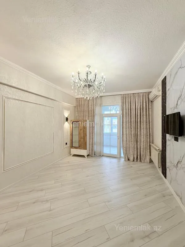 Satılır 3 otaqlı yeni tikili 74 m²