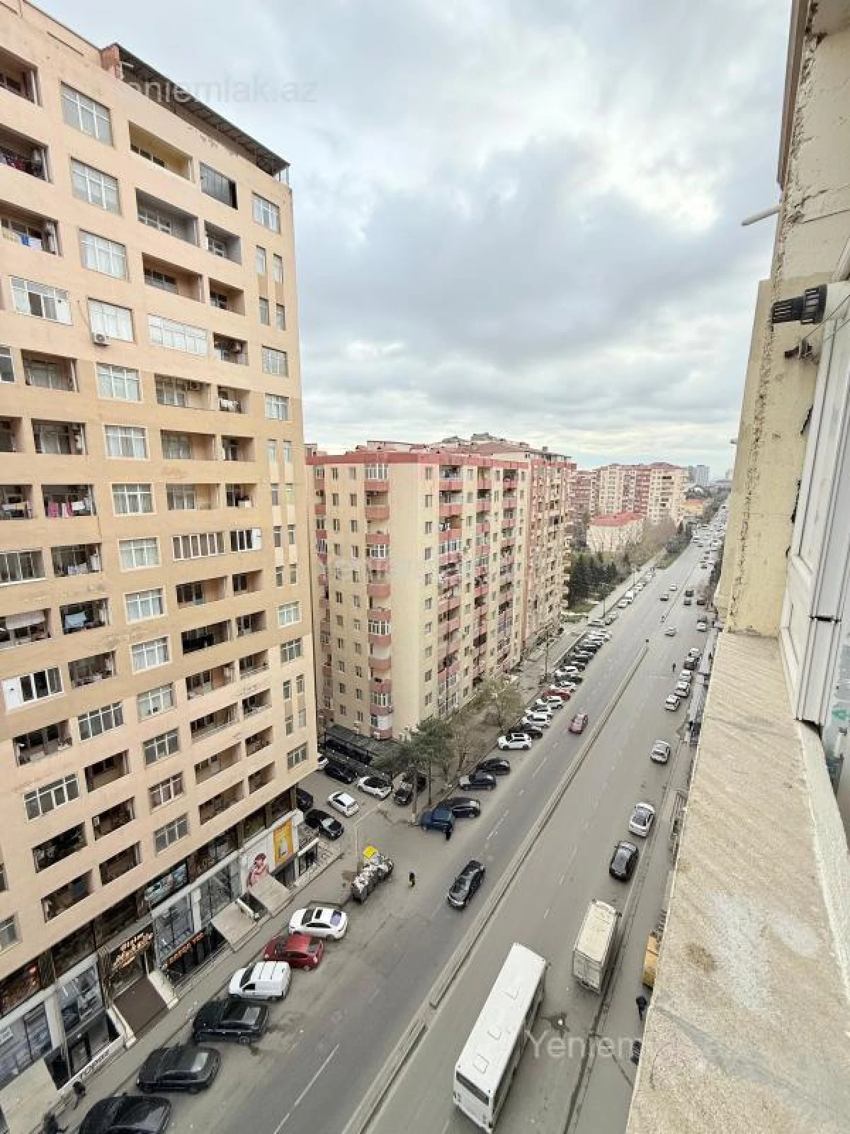 Satılır 3 otaqlı yeni tikili 74 m²