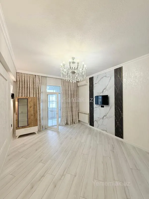 Satılır 3 otaqlı yeni tikili 74 m²