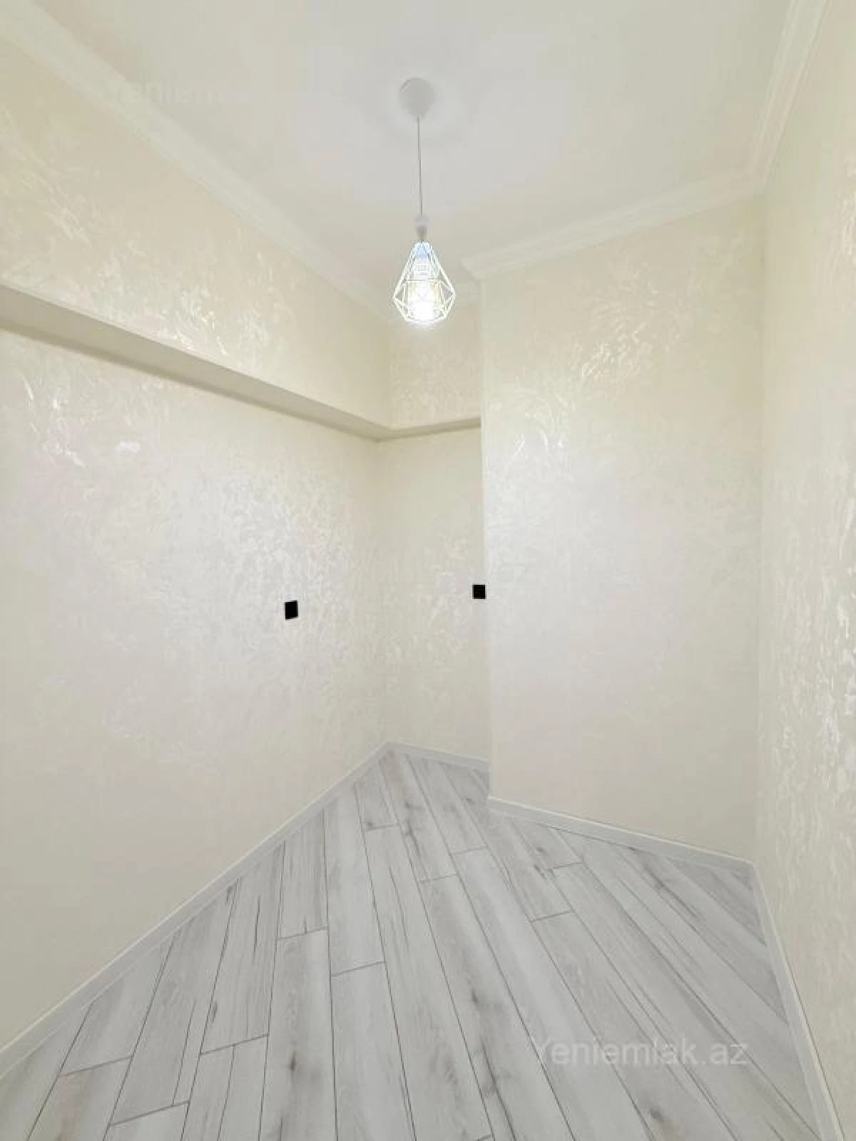 Satılır 3 otaqlı yeni tikili 74 m²