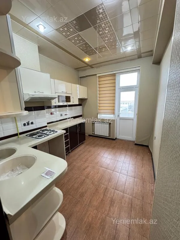 Satılır 3 otaqlı yeni tikili 94 m²