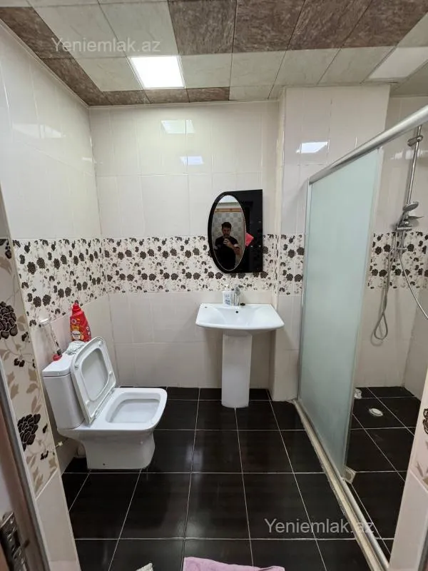 Satılır 2 otaqlı yeni tikili 60 m²