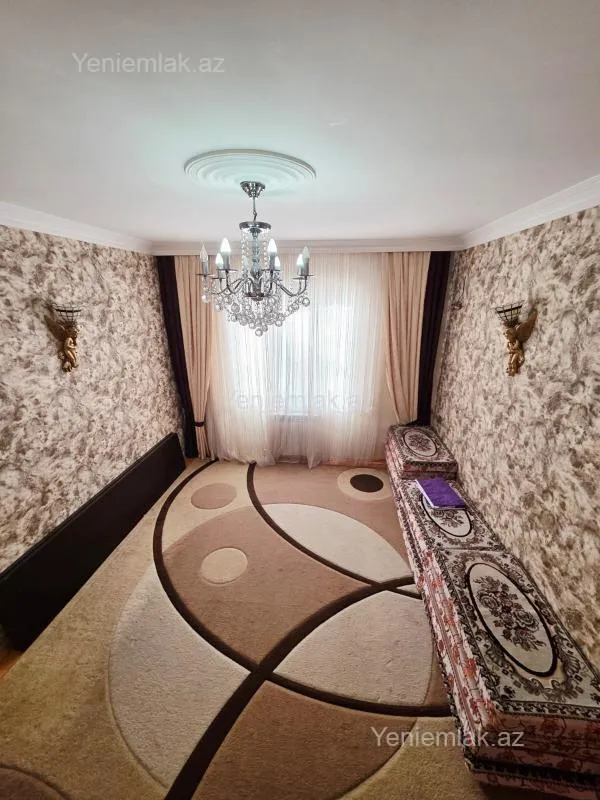 Satılır 4 otaqlı köhnə tikili 88 m²