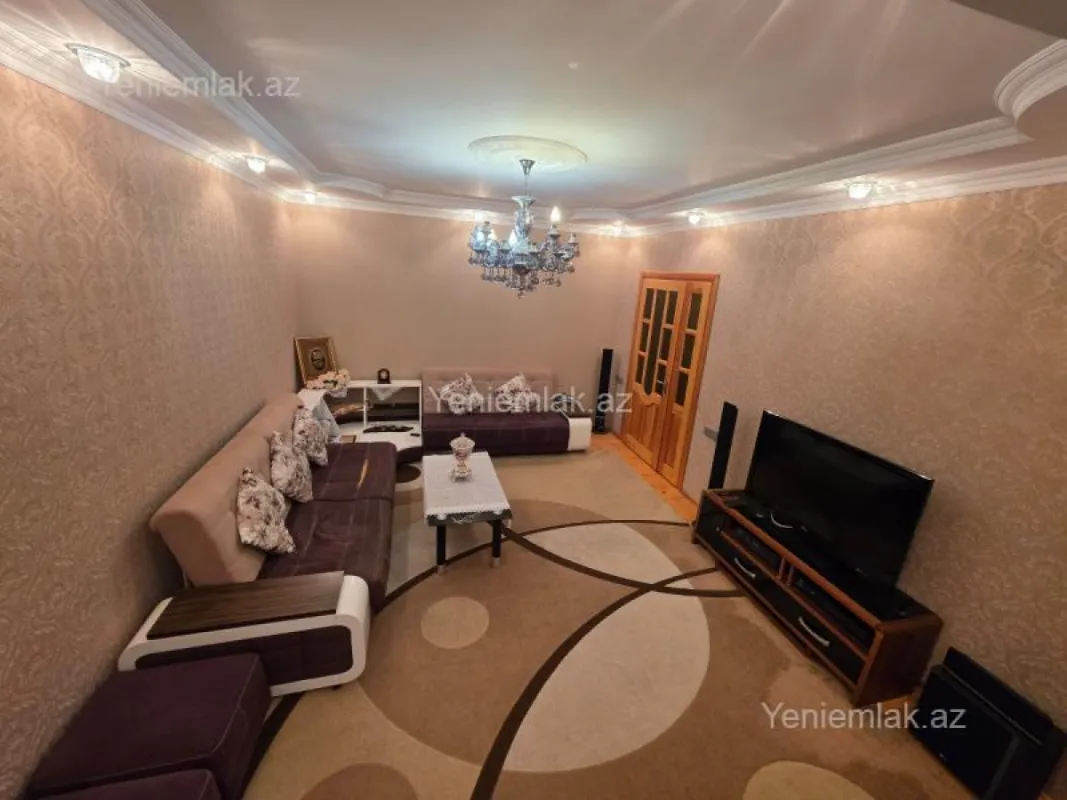 Satılır 4 otaqlı köhnə tikili 88 m²