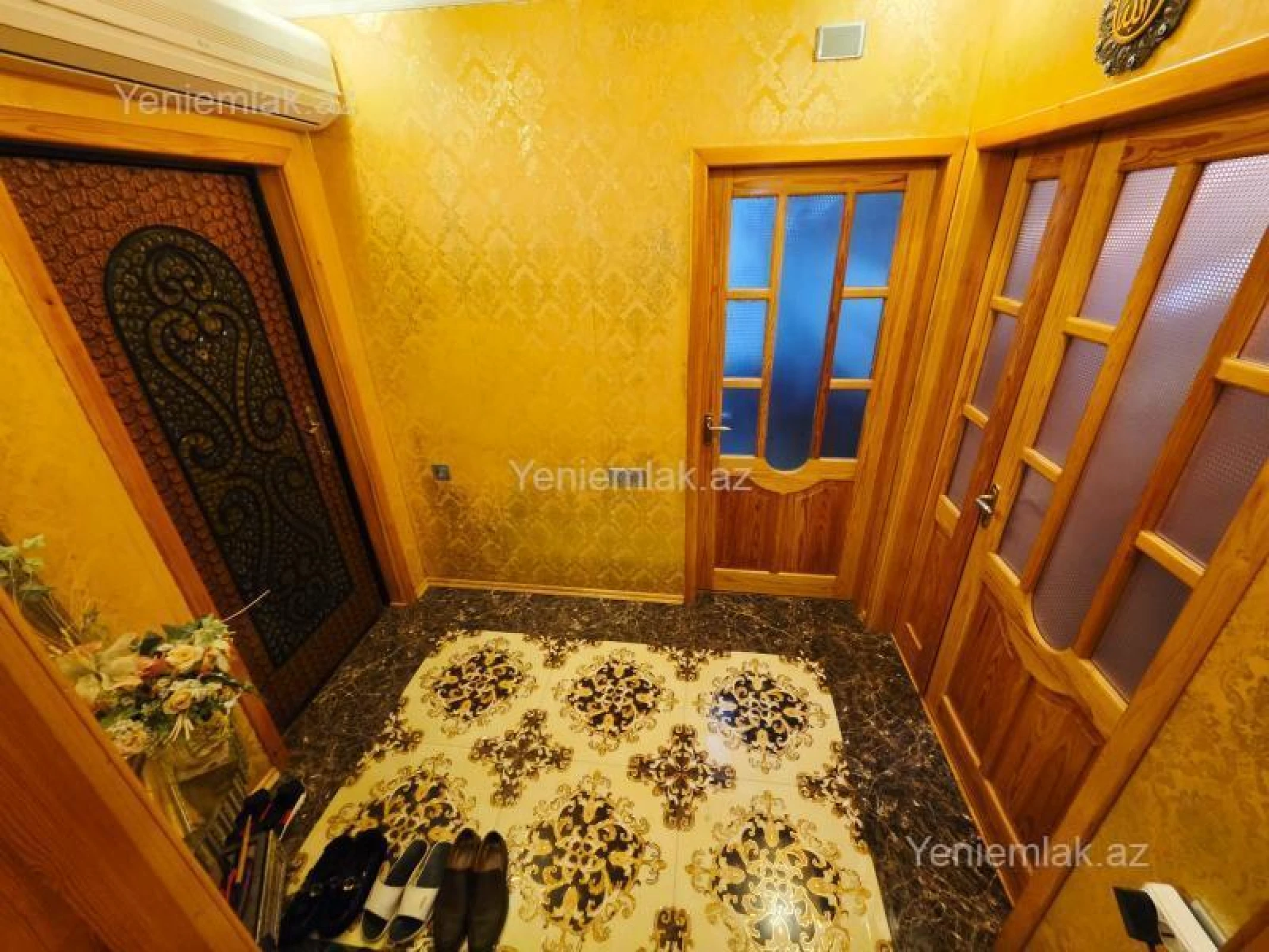 Satılır 4 otaqlı köhnə tikili 88 m²