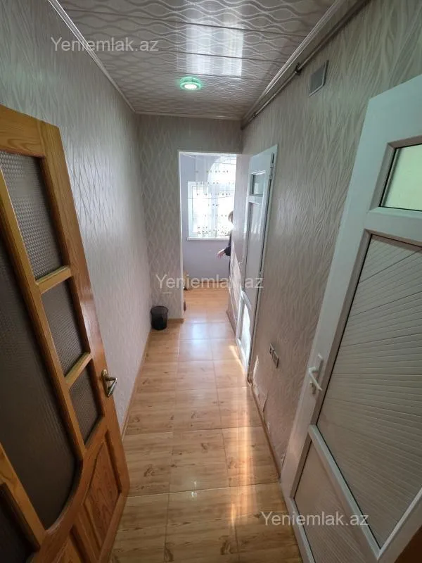 Satılır 4 otaqlı köhnə tikili 88 m²