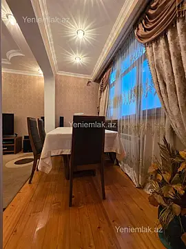 Satılır 4 otaqlı köhnə tikili 88 m²