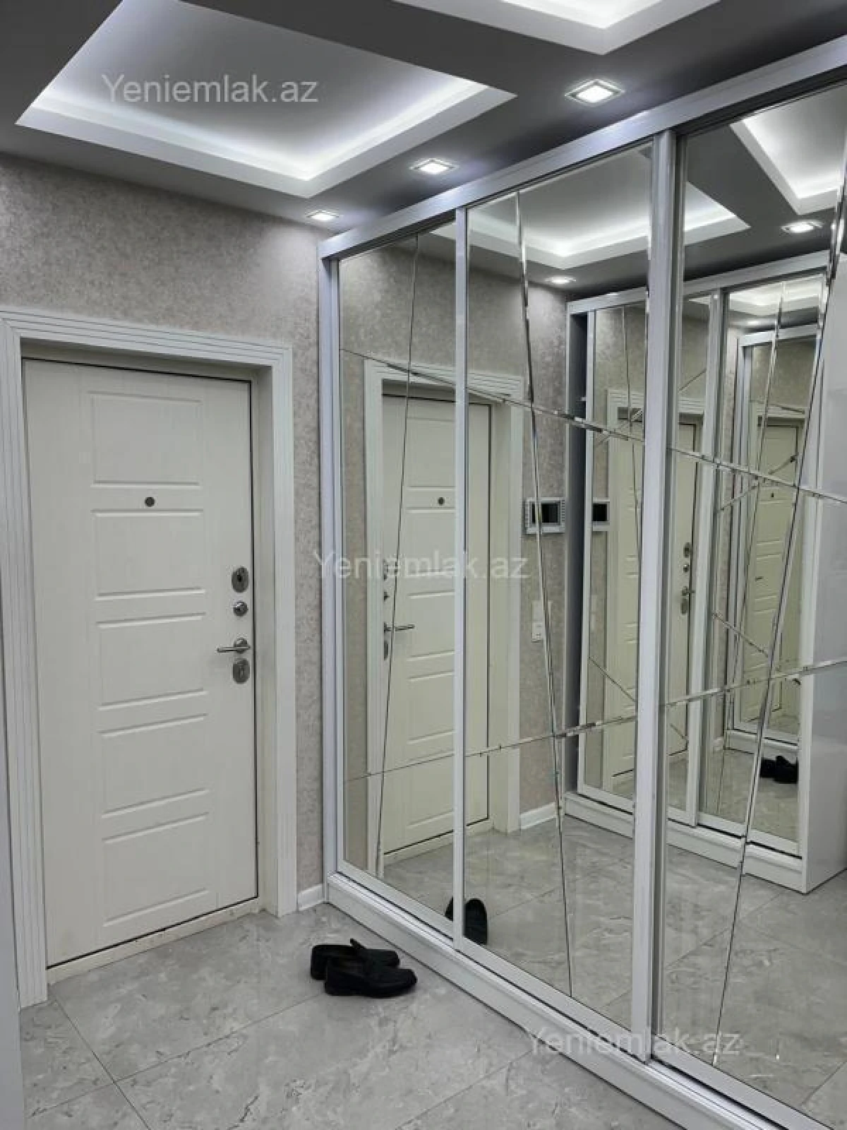 Satılır 3 otaqlı köhnə tikili 88 m²