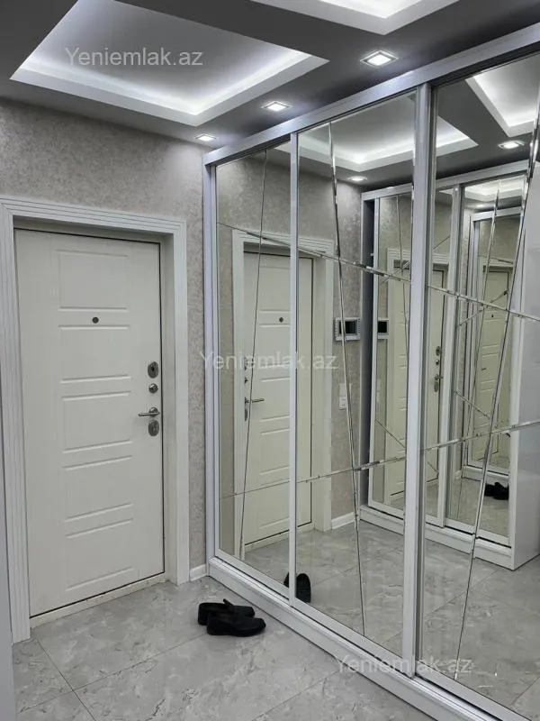 Satılır 3 otaqlı köhnə tikili 88 m²