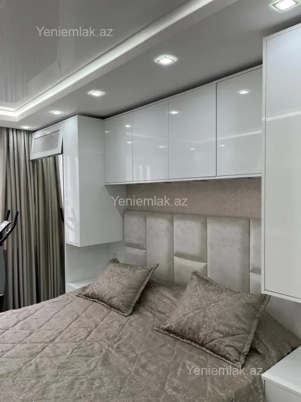 Satılır 3 otaqlı köhnə tikili 88 m²