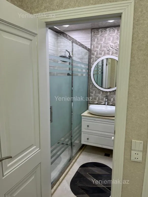 Satılır 3 otaqlı köhnə tikili 88 m²