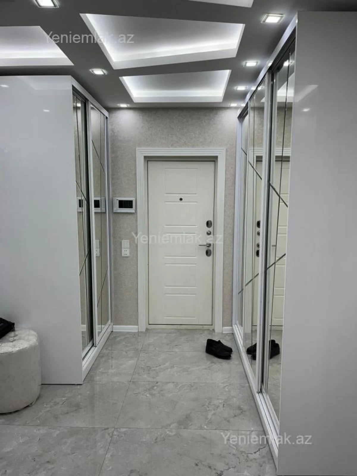 Satılır 3 otaqlı köhnə tikili 88 m²