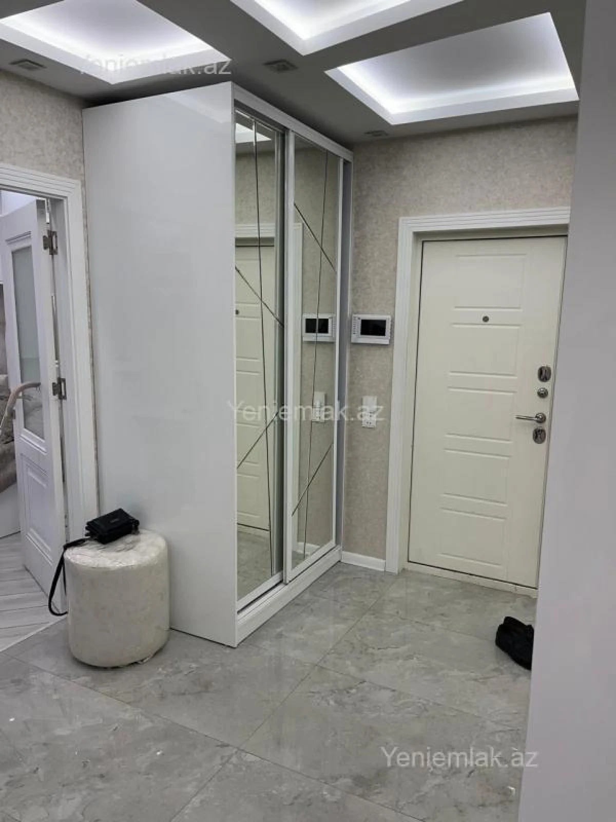 Satılır 3 otaqlı köhnə tikili 88 m²