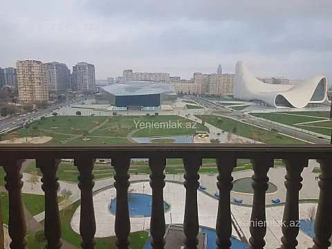 Satılır 3 otaqlı yeni tikili 161 m²