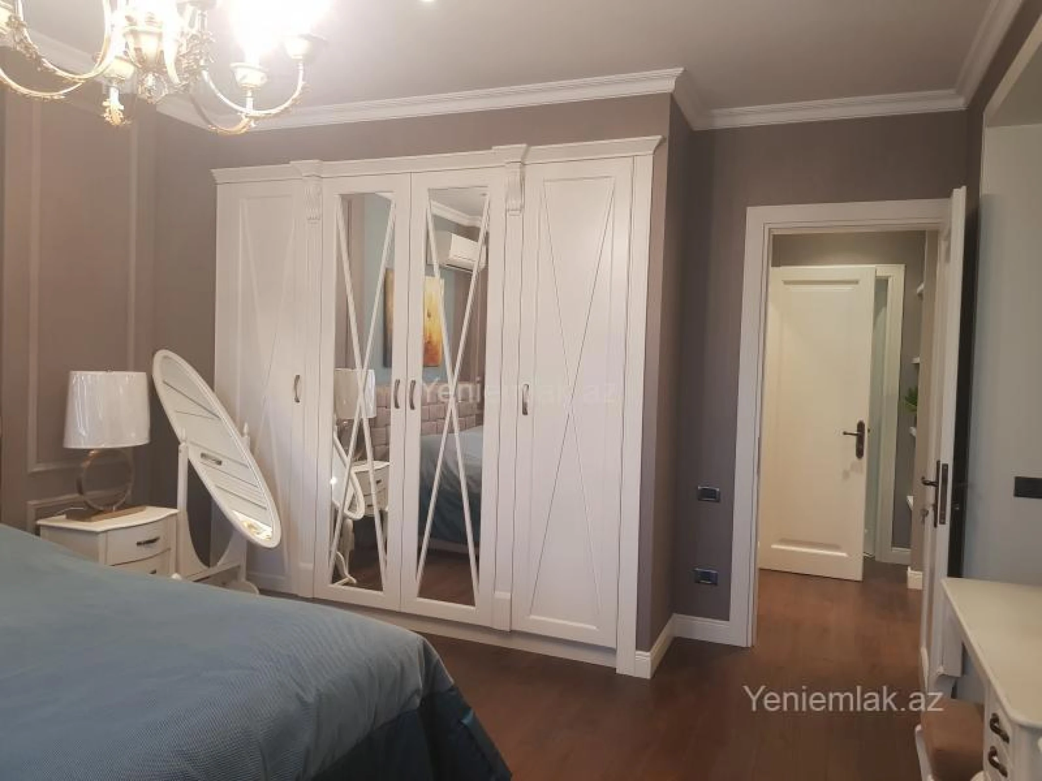 Satılır 3 otaqlı yeni tikili 161 m²