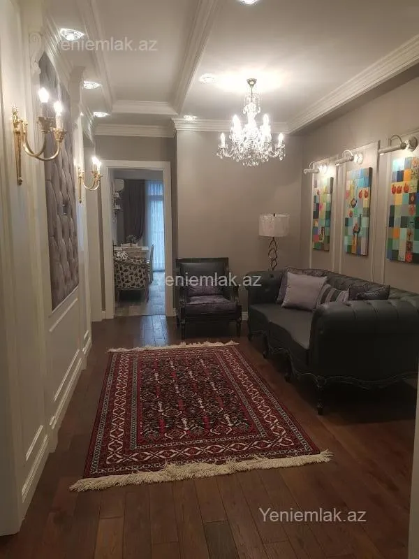 Satılır 3 otaqlı yeni tikili 161 m²