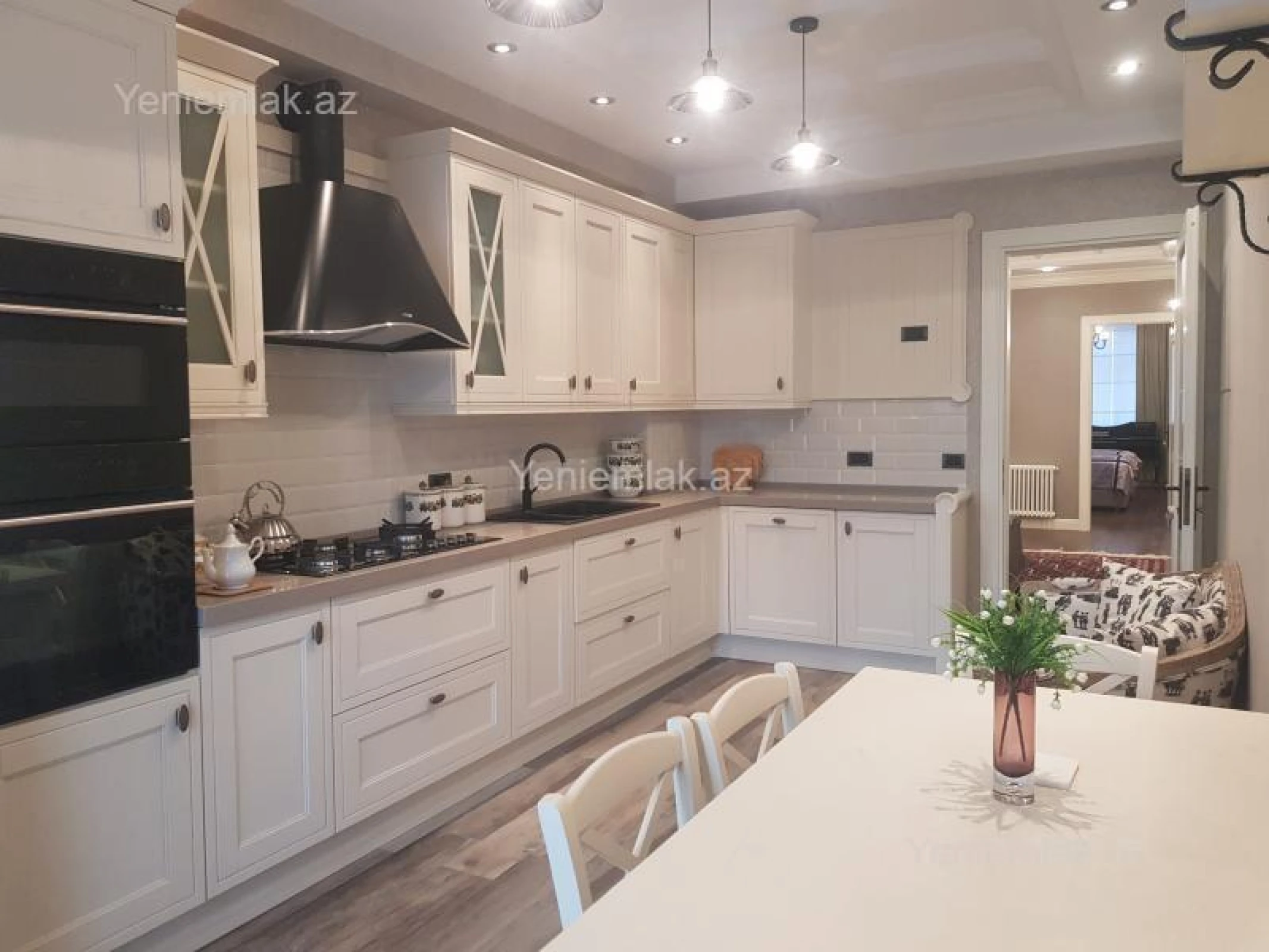 Satılır 3 otaqlı yeni tikili 161 m²