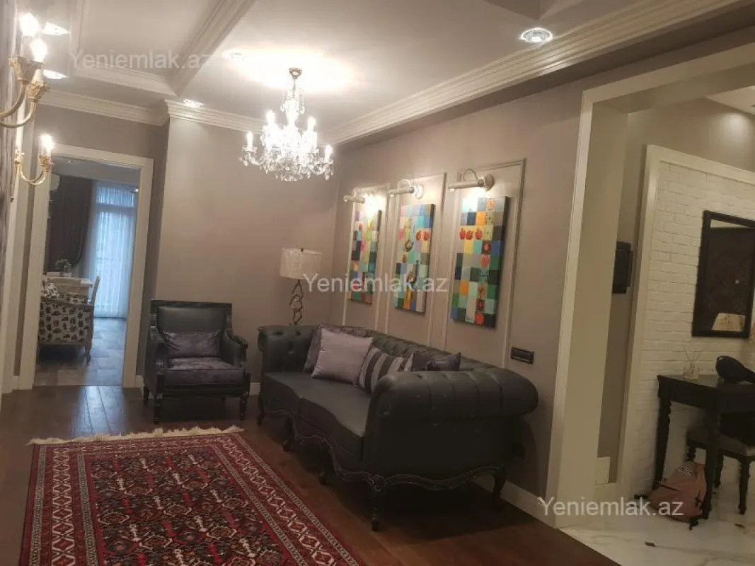 Satılır 3 otaqlı yeni tikili 161 m²