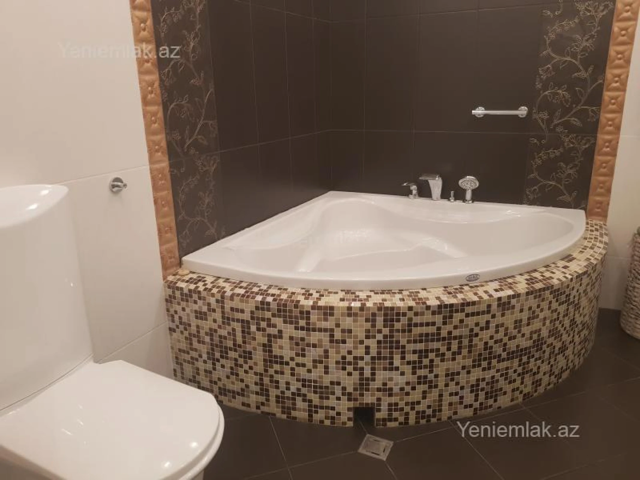Satılır 3 otaqlı yeni tikili 161 m²