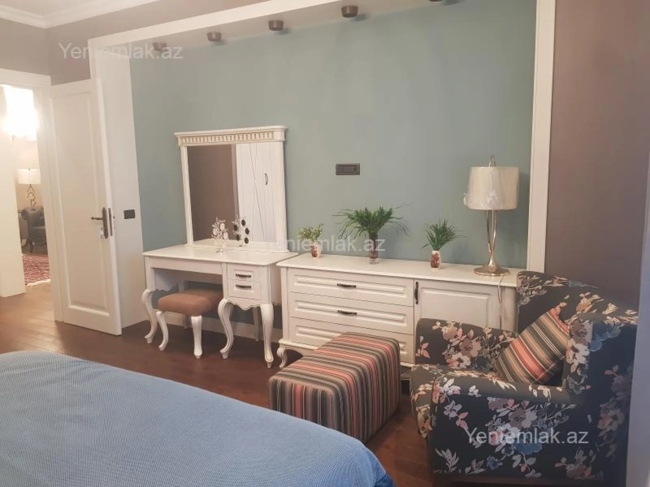 Satılır 3 otaqlı yeni tikili 161 m²