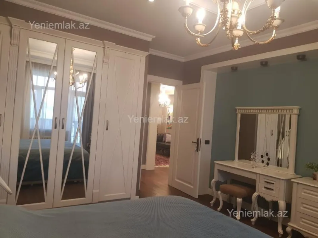Satılır 3 otaqlı yeni tikili 161 m²